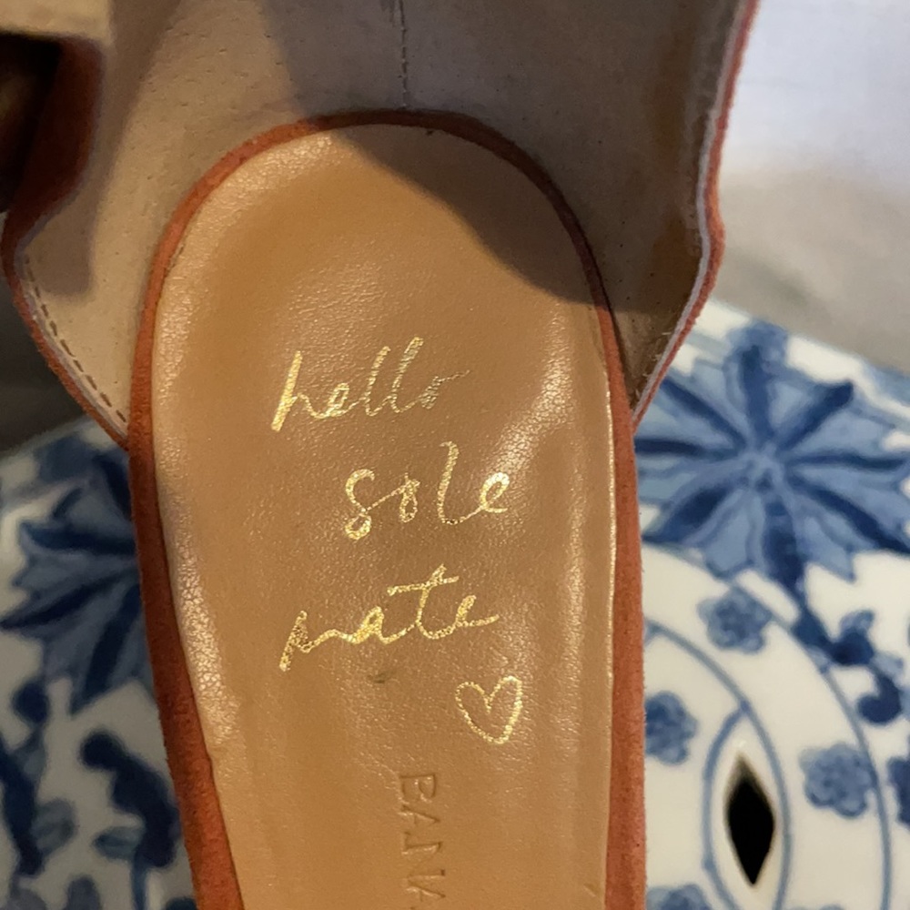 Banana Republic suede block heels, used 2x, Excellent used condition🤩😍❣️👡💃🏻 - Picture 4 of 10